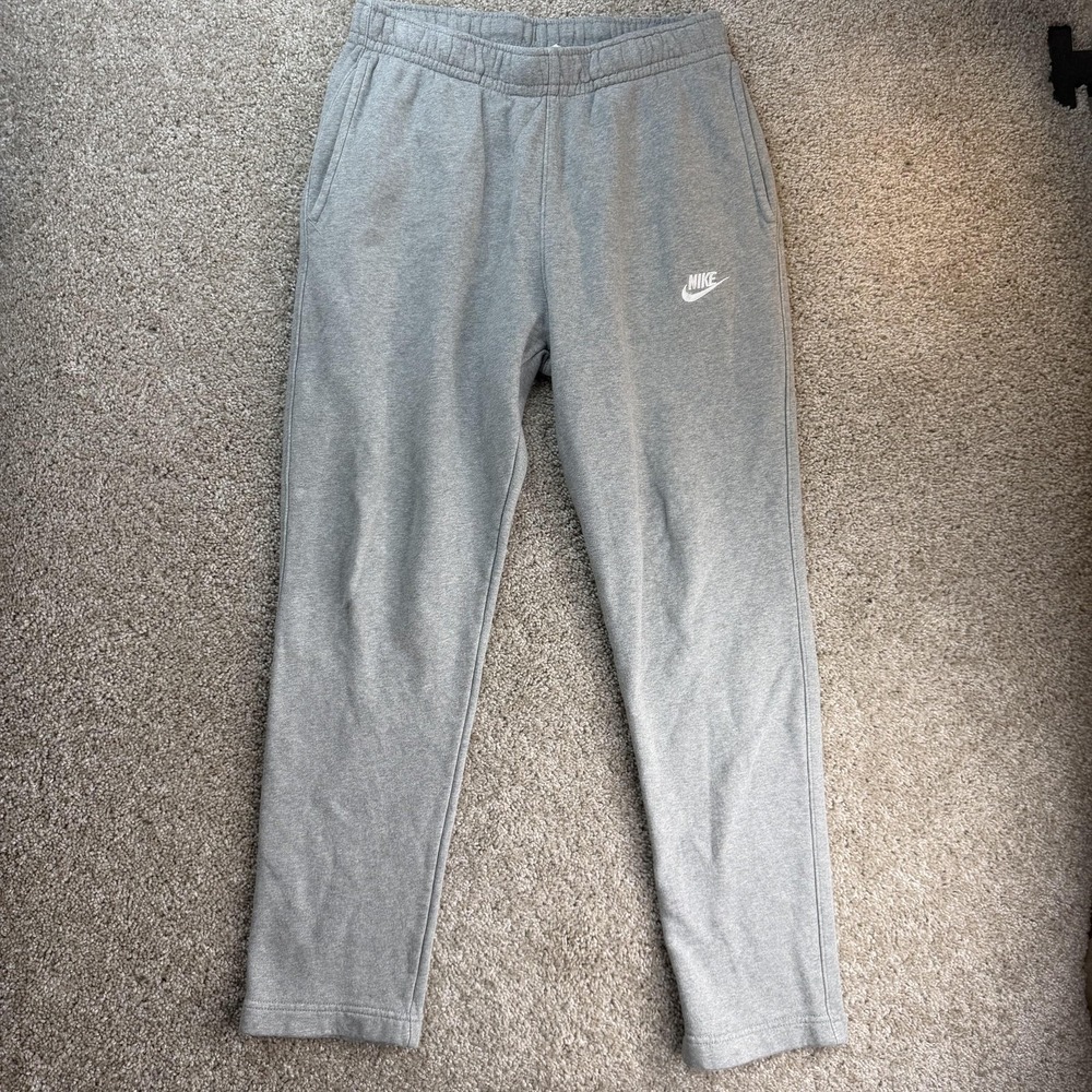 Nike Sweatpants Mens Medium Gray Fleece Elastic Waist Pockets Tapered Joggers